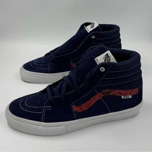 Vans Navy sk8 Hi Sneakers with Red Accents men’s size 11 - Picture 1 of 6
